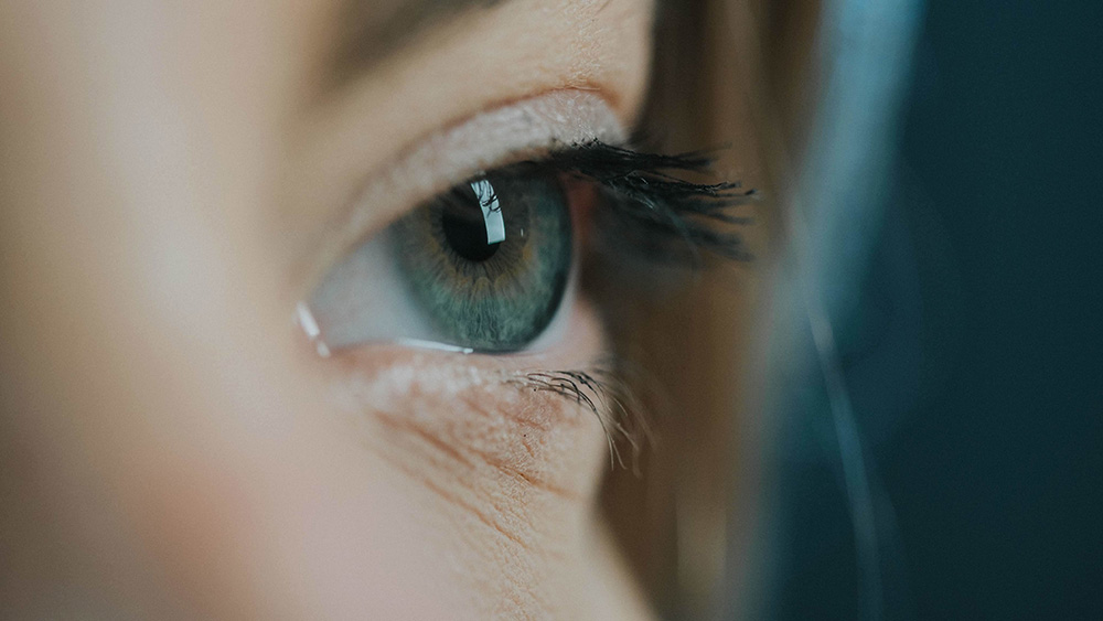 Refractive Exchange vs LASIK - Which Is the Best Option for You