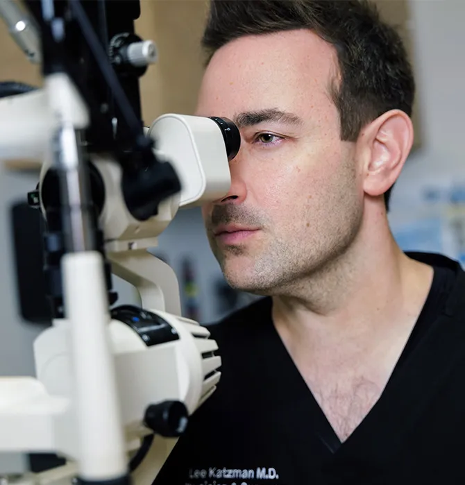Implanter of premium intraocular lenses IOLs in San Diego County